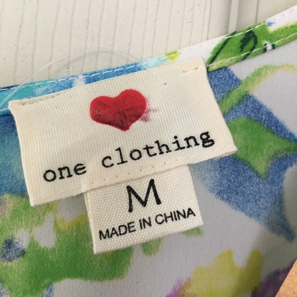 One Clothing watercolor floral print romper Size M - Picture 2 of 5